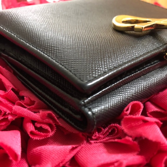 2️⃣2️⃣5️⃣ Salvatore Ferragamo Wallet - Picture 6 of 16